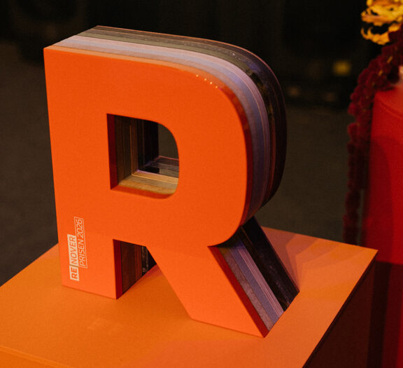 Statuette af Renoverprisen 2026